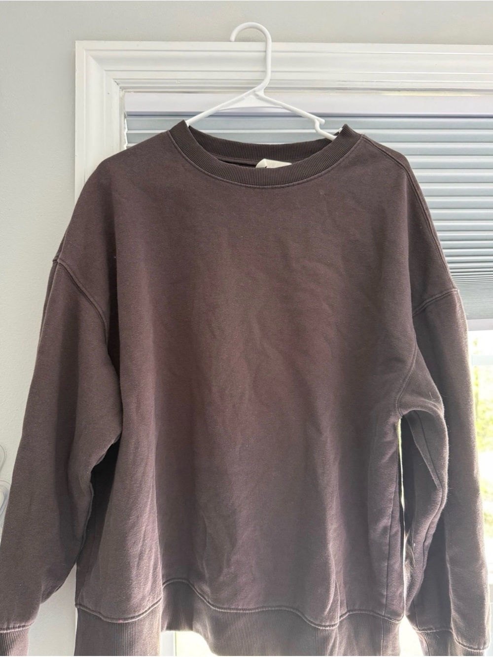 H&M Brown Crewneck Sweatshirt